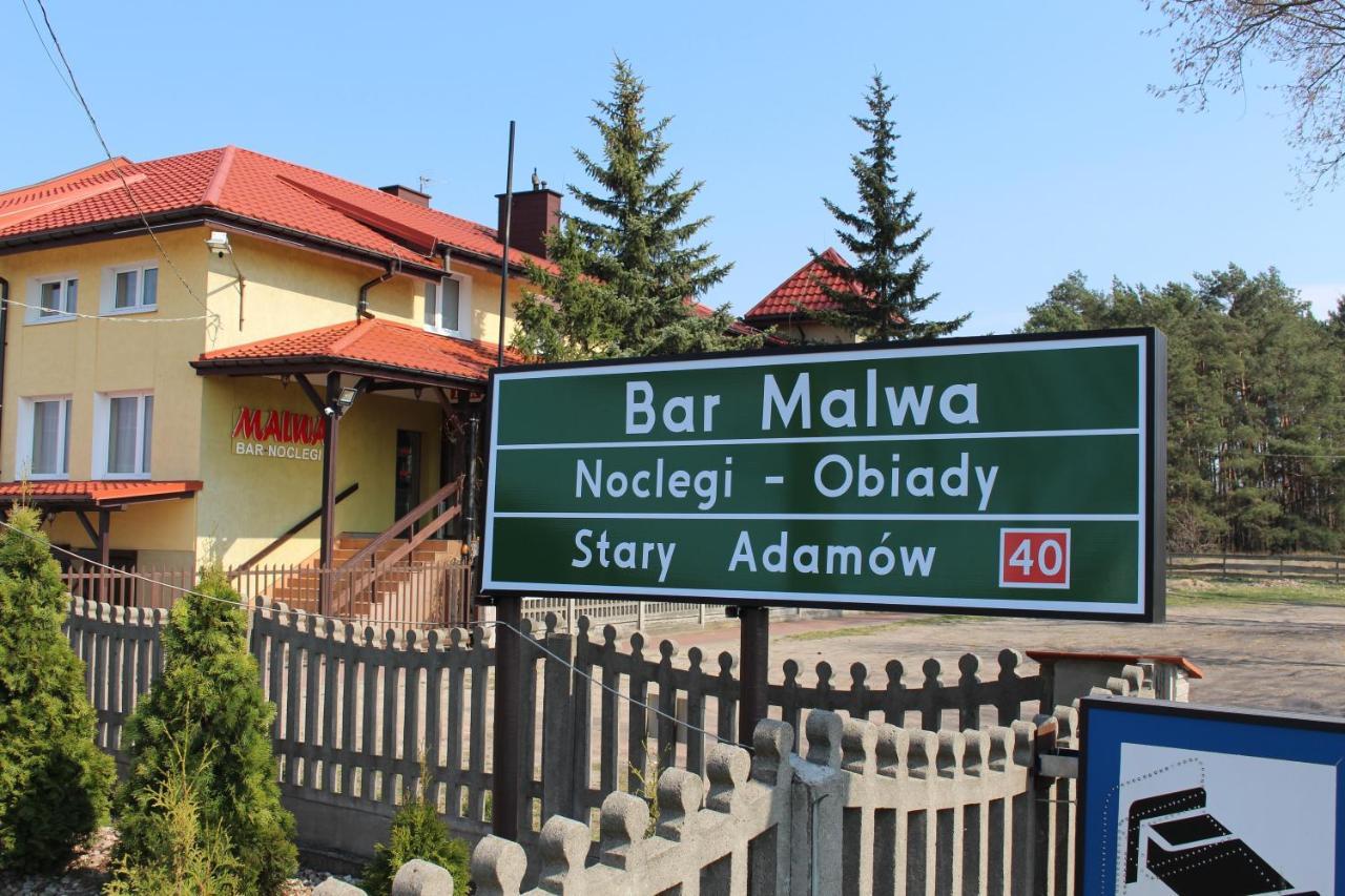 Aleksandrów Łódzki Bar Malwaモーテル エクステリア 写真